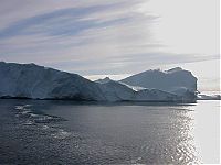 World & Travel: iceberg