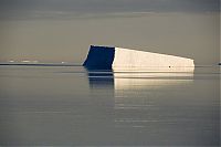 World & Travel: iceberg