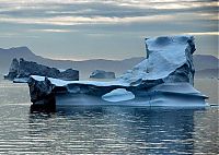 World & Travel: iceberg