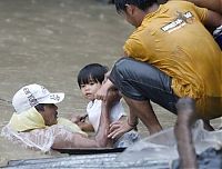 World & Travel: Flooding, Philippines