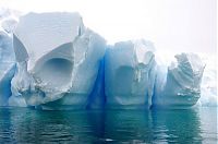 World & Travel: iceberg