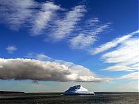 World & Travel: iceberg