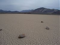 World & Travel: Floating stones in the Valley of Death