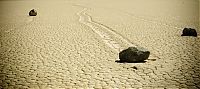 World & Travel: Floating stones in the Valley of Death