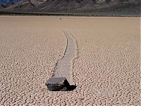 World & Travel: Floating stones in the Valley of Death