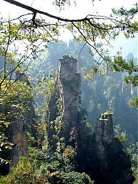 World & Travel: Zhangjiajie National Park, Ulinyuanya peak, Dayong town, Mt. Kunlun, Village of Yellow Lion, China