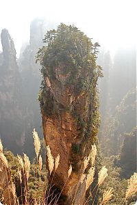 World & Travel: Zhangjiajie National Park, Ulinyuanya peak, Dayong town, Mt. Kunlun, Village of Yellow Lion, China