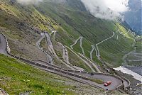TopRq.com search results: dangerous roads around the world