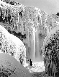 TopRq.com search results: Niagara Falls frozen in 1911, Canada, United States