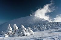 World & Travel: Meteorological station, Krkonoše Giant Mountains, Sněžka, Czech Republic