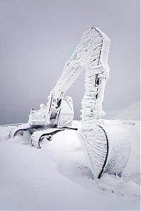 World & Travel: Meteorological station, Krkonoše Giant Mountains, Sněžka, Czech Republic