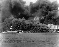 World & Travel: History: Attack on Pearl Harbor