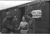 World & Travel: History: World War II photography