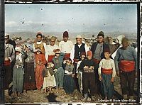 TopRq.com search results: History: The beginning of the 20th century in color photographs by Albert Kahn