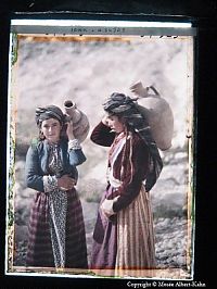 TopRq.com search results: History: The beginning of the 20th century in color photographs by Albert Kahn
