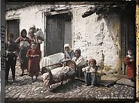 TopRq.com search results: History: The beginning of the 20th century in color photographs by Albert Kahn