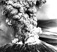 World & Travel: Mount St. Helens, Eruption in 1980