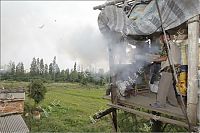 TopRq.com search results: Farmer defends his land with a canon, China