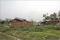 World & Travel: Farmer defends his land with a canon, China