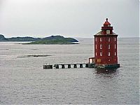 World & Travel: lighthouses around the world