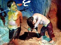 World & Travel: Haw Par Villa, Singapore, China