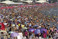 TopRq.com search results: Overcrowded beach, China