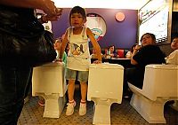 TopRq.com search results: Dinner à la latrine, Shenzhen, China