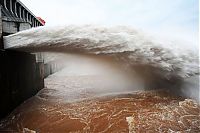 World & Travel: Three Gorges Dam control test, Yangtze River, Sandouping, China