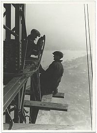 World & Travel: History: Construction of Empire State Building