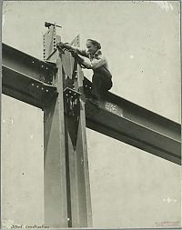 World & Travel: History: Construction of Empire State Building