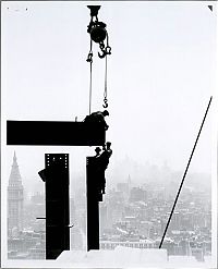 World & Travel: History: Construction of Empire State Building