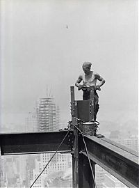 World & Travel: History: Construction of Empire State Building