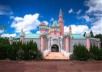 World & Travel: Nara Dreamland, abandoned theme park, Japan