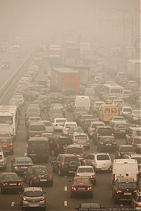 World & Travel: Fire health threat at new high in Moscow, Russia