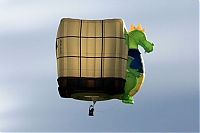 TopRq.com search results: World's first glass-bottomed air balloon by Christian Brown