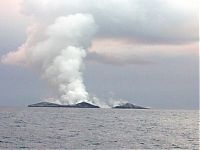 World & Travel: Eruption of underwater volcano, Nuku'alofa, Tonga