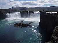 TopRq.com search results: waterfalls around the world