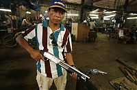 World & Travel: Gun making industry, Danao, Philippines