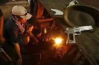 World & Travel: Gun making industry, Danao, Philippines