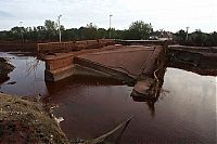 TopRq.com search results: Red sludge alumina factory reservoir pollutes villages, Hungary