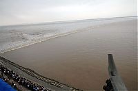 TopRq.com search results: World's largest tidal bore, Qiantang River, China