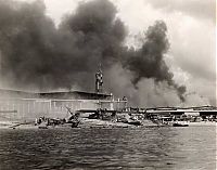 World & Travel: History: Pearl Harbor bombing