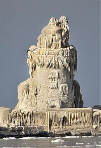 TopRq.com search results: Frozen lighthouse, Lake Erie, North America