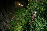 World & Travel: Hang Sơn Đoòng, Mountain River Cave, Quang Binh Province, Vietnam