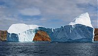 World & Travel: iceberg