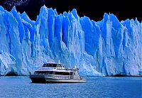 World & Travel: iceberg
