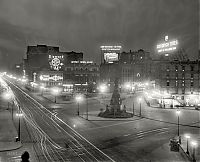 History: Black and white city photography, United States