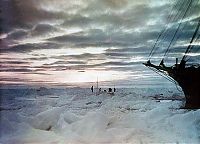 TopRq.com search results: History: Antarctica in color by Frank Hurley, 1915