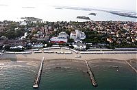 TopRq.com search results: Bird's-eye view of Venice, Italy