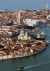 TopRq.com search results: Bird's-eye view of Venice, Italy